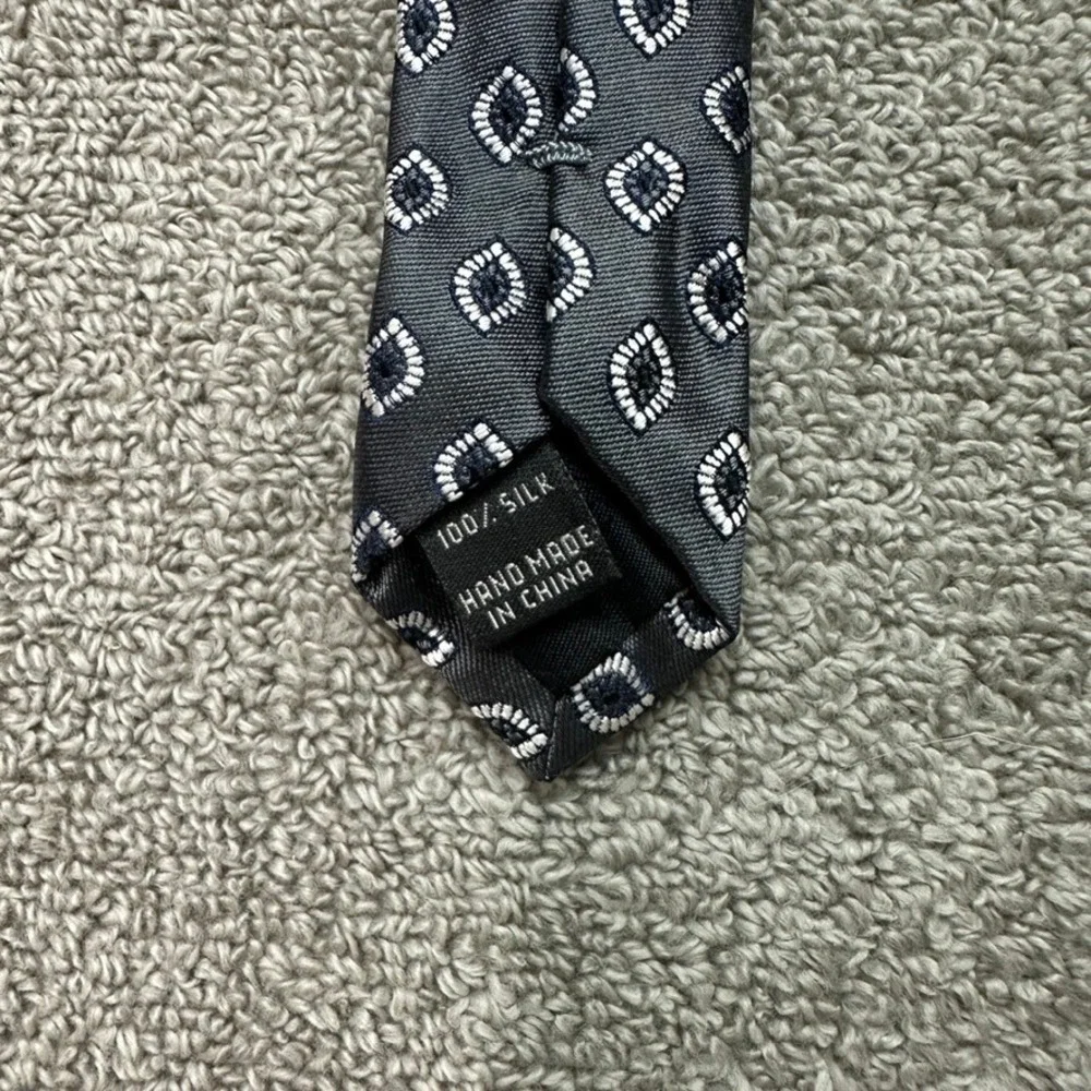 Jos. A. Bank Executive Collection Silk Tie Gray Geometric Diamond Pattern 3.25